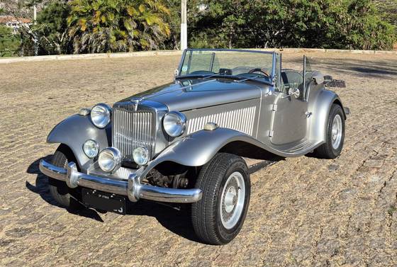 MP LAFER CLASSICO 1.6 8V GASOLINA 2P MANUAL MP LAFER CLASSICO 1.6 8V GASOLINA 2P MANUAL